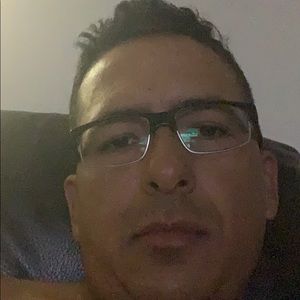 Meet your Posher, Carlos